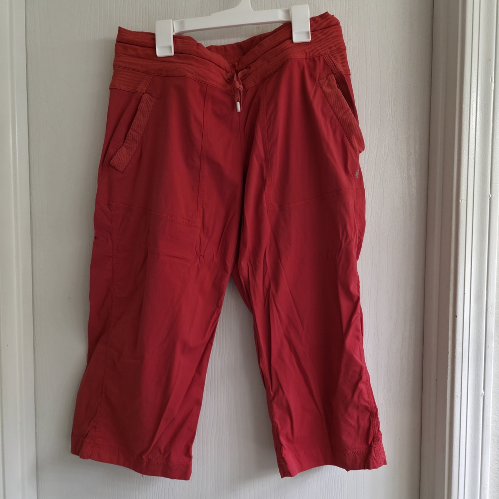 lululemon athletica Studio Red Cropped Pants